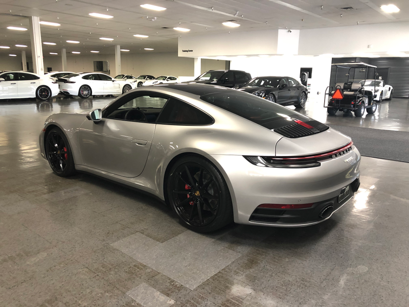 Illustration for article titled Meet the 2020 Porsche 911 (992)